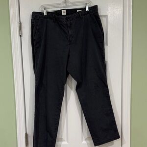 GAP womens Dark Gray ankle length
Size 16
Inseam about 27”
Cotton